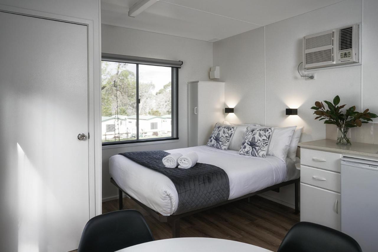 Отель Big4 Castlemaine Gardens Экстерьер фото