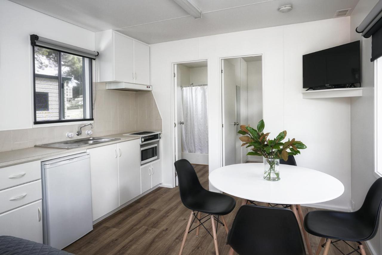 Отель Big4 Castlemaine Gardens Экстерьер фото