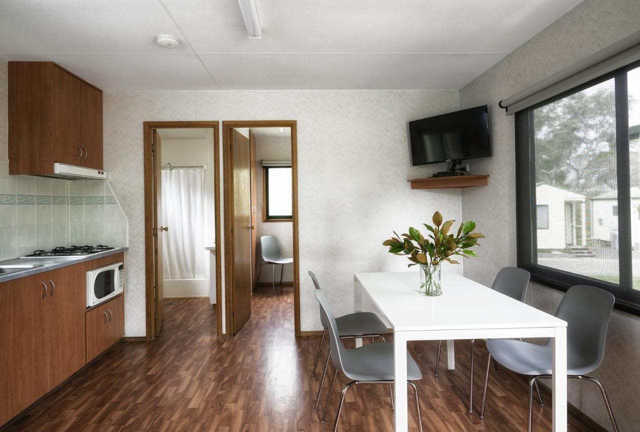 Отель Big4 Castlemaine Gardens Экстерьер фото