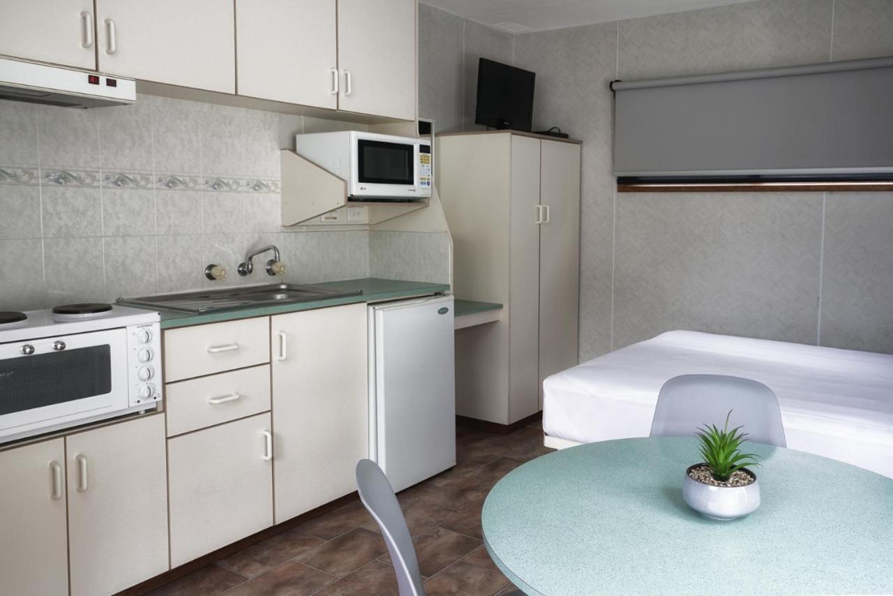 Отель Big4 Castlemaine Gardens Экстерьер фото