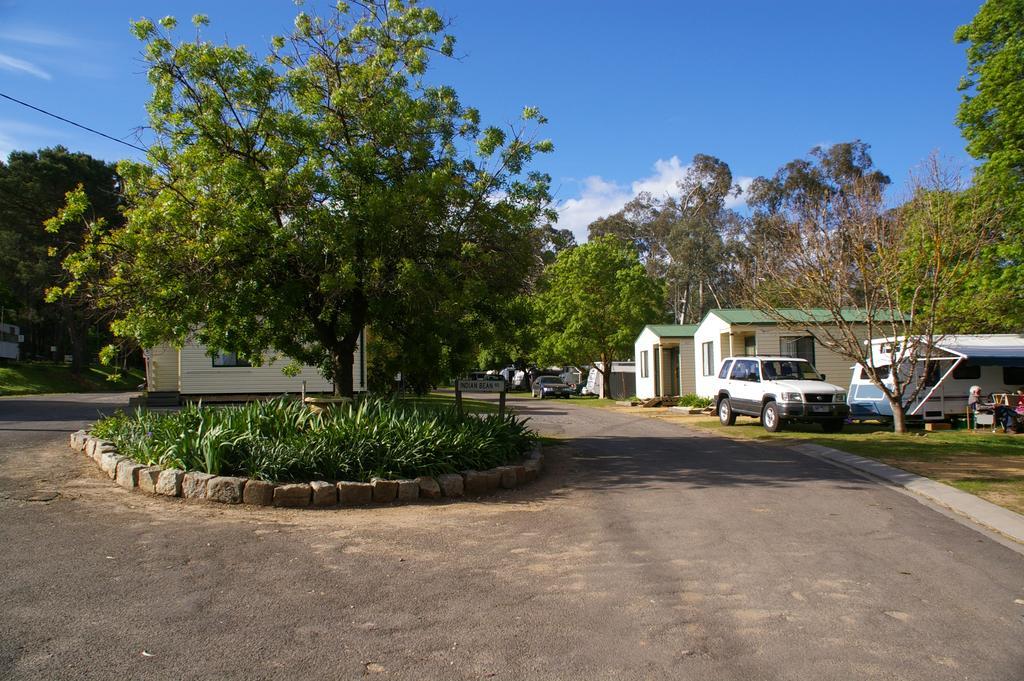 Отель Big4 Castlemaine Gardens Экстерьер фото